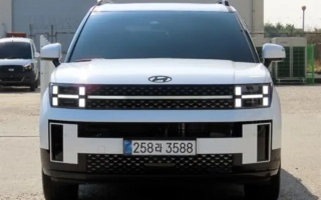 수원중고자동차직거래사이트 싼타페 하이브리드 MX5 1.6T 2WD 캘리그래피 블랙 잉크 매물 사진 20 - 2024/09 13,232km