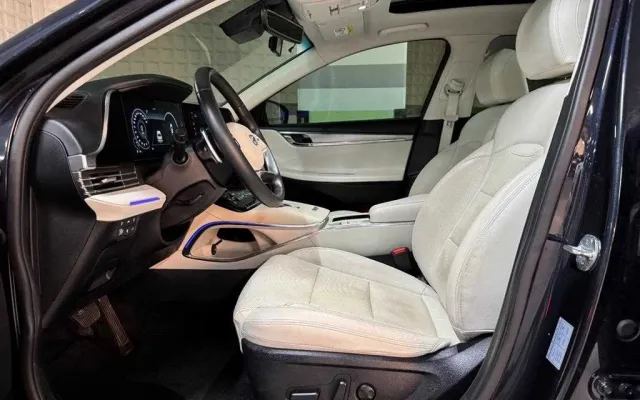 수원중고자동차직거래사이트 더 뉴 그랜저 IG 2.5 르블랑 매물 사진 10 - 2022/03 80,630km